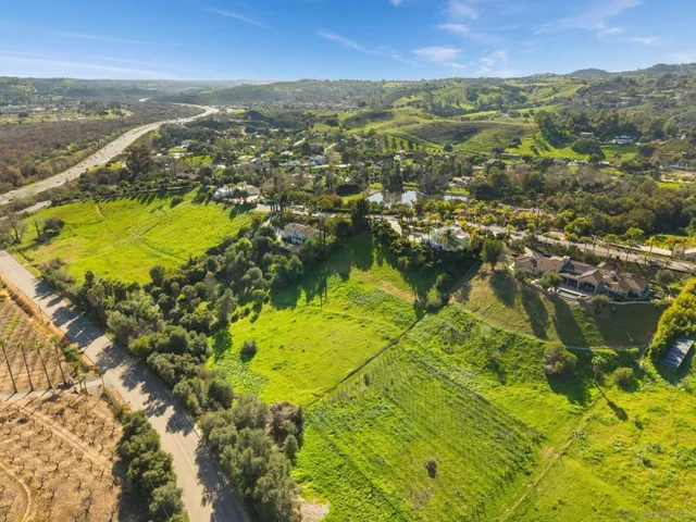 4462 Fallsbrae Rd, Fallbrook, California 92028