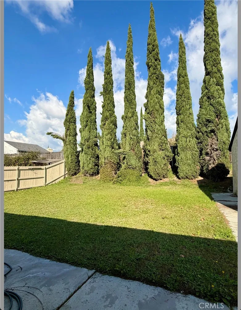 1370 W Jackson, Rialto, California 92376 home-pic-16