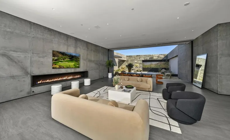 74305 DESERT OASIS TRAIL 19