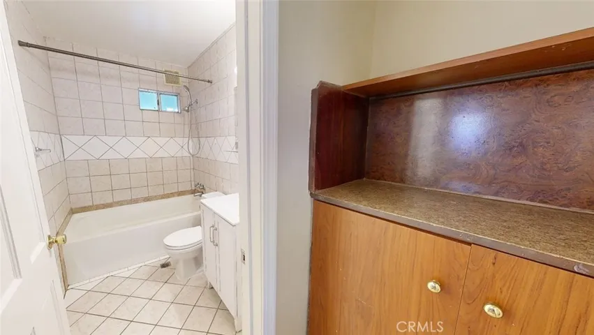 38539 35th Street E, Palmdale, California 93550