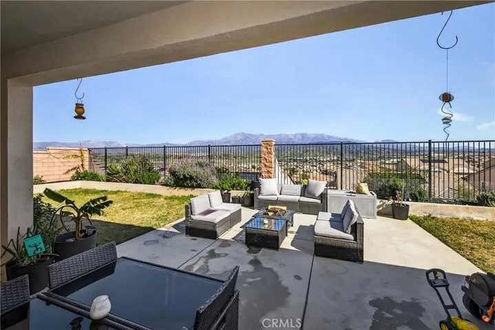 1512 Yucca Court, Calimesa, California 92320
