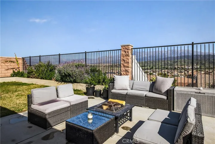 1512 Yucca Court, Calimesa, California 92320