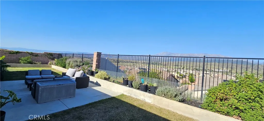 1512 Yucca Court, Calimesa, California 92320