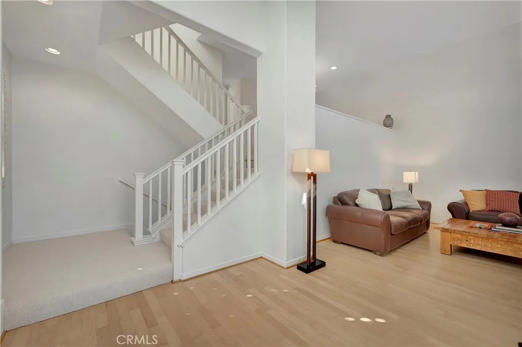 19328 Surfwave Drive, Huntington Beach, California 92648 home-pic-9