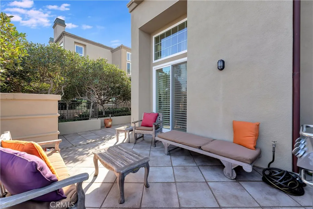 19328 Surfwave Drive, Huntington Beach, California 92648 home-pic-5