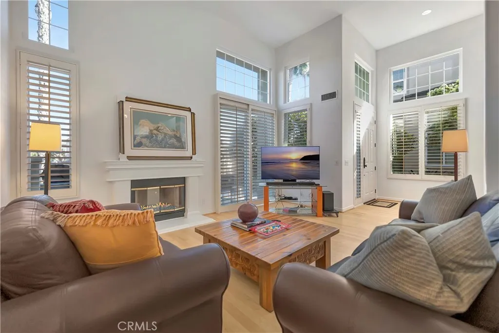 19328 Surfwave Drive, Huntington Beach, California 92648 home-pic-6