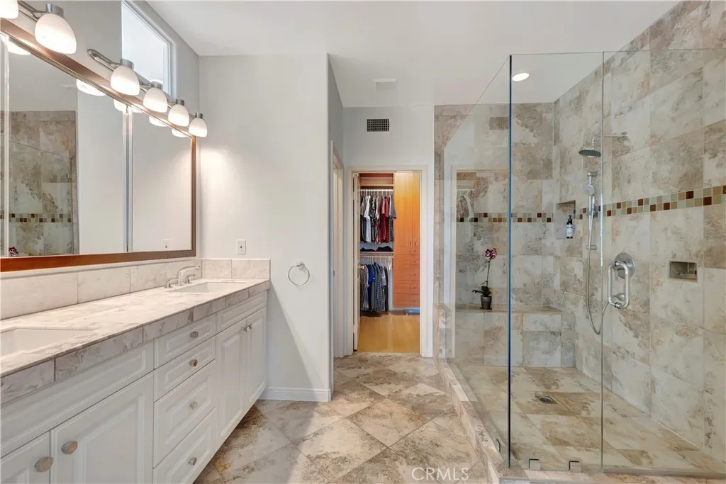 19328 Surfwave Drive, Huntington Beach, California 92648 home-pic-35