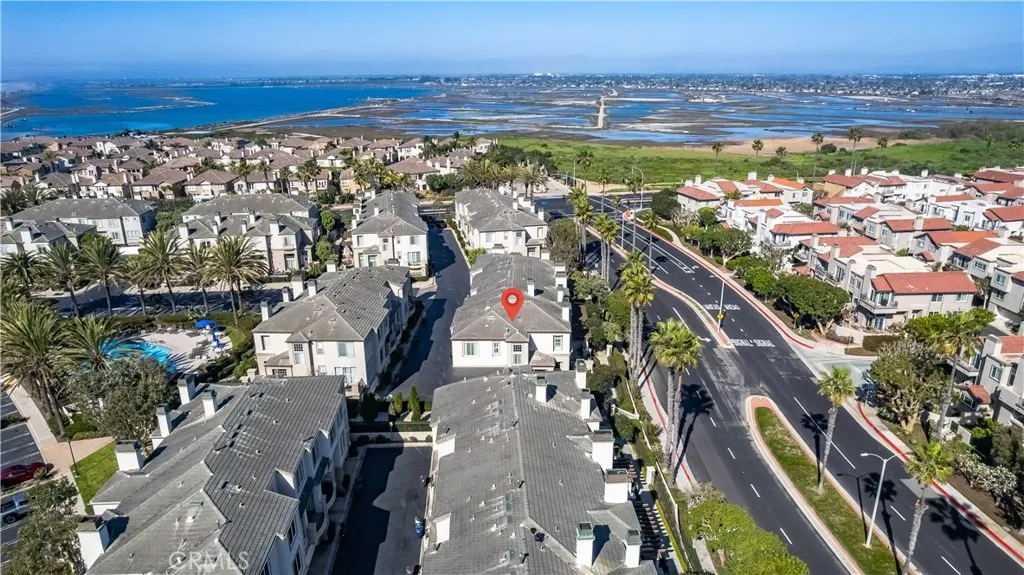 19328 Surfwave Drive, Huntington Beach, California 92648 home-pic-46