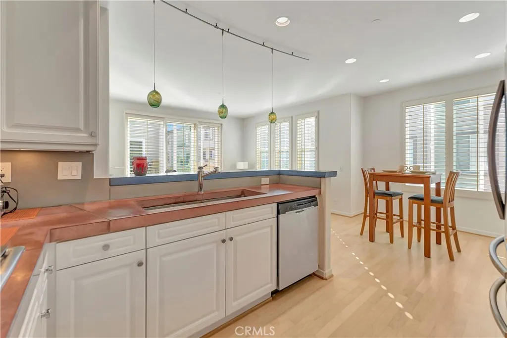 19328 Surfwave Drive, Huntington Beach, California 92648 home-pic-26