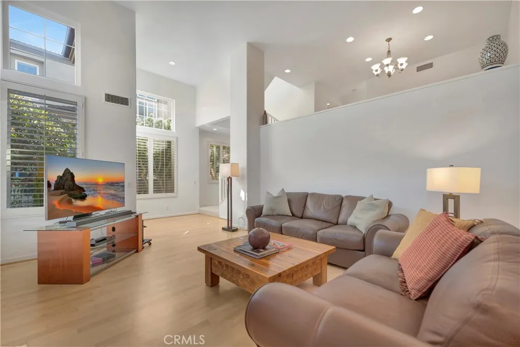 19328 Surfwave Drive, Huntington Beach, California 92648 home-pic-7
