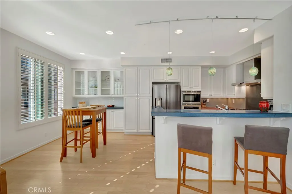 19328 Surfwave Drive, Huntington Beach, California 92648 home-pic-22