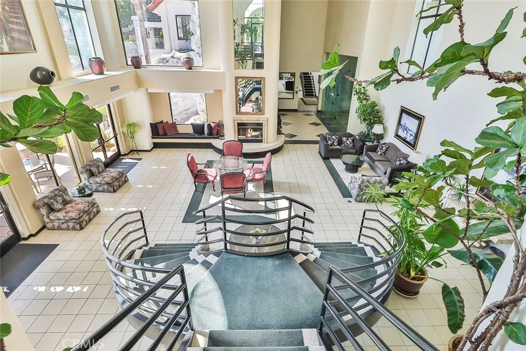 206 Camino Cortina, Camarillo, California 93010 home-pic-33