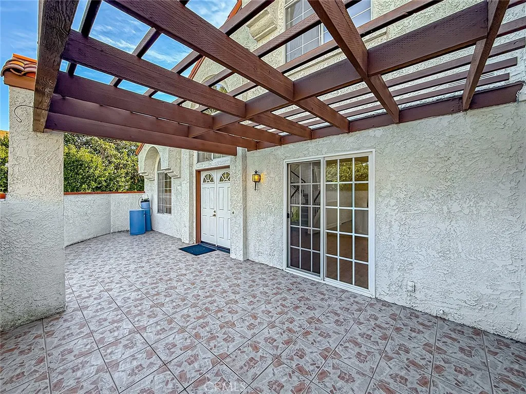 206 Camino Cortina, Camarillo, California 93010 home-pic-31