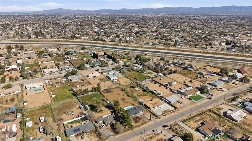 15000 Wells Fargo, Hesperia, California 92345