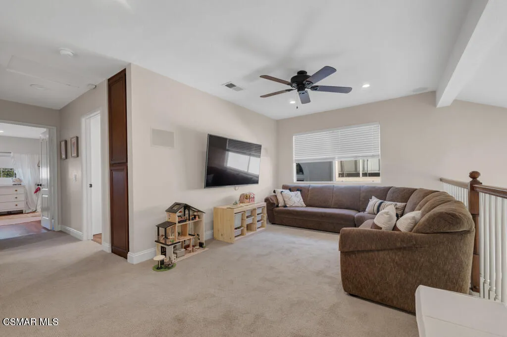 16 Valley Crest Road, Simi Valley, California 93065 home-pic-24