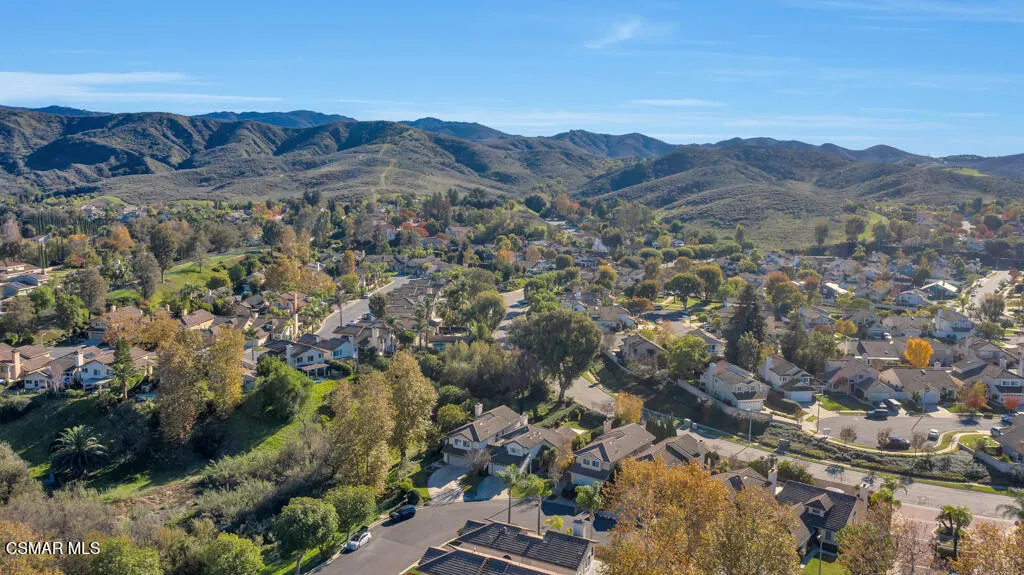 16 Valley Crest Road, Simi Valley, California 93065 home-pic-39