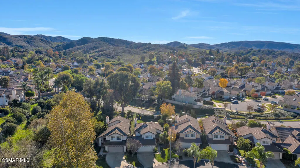 16 Valley Crest Road, Simi Valley, California 93065 home-pic-38