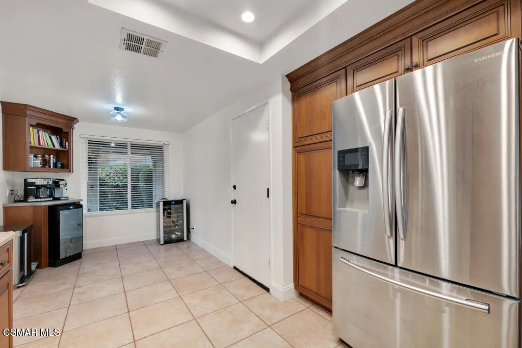 16 Valley Crest Road, Simi Valley, California 93065 home-pic-15