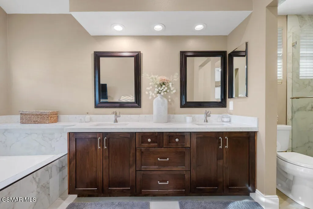 16 Valley Crest Road, Simi Valley, California 93065 home-pic-20