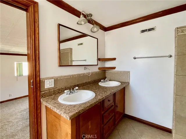 Dual sink