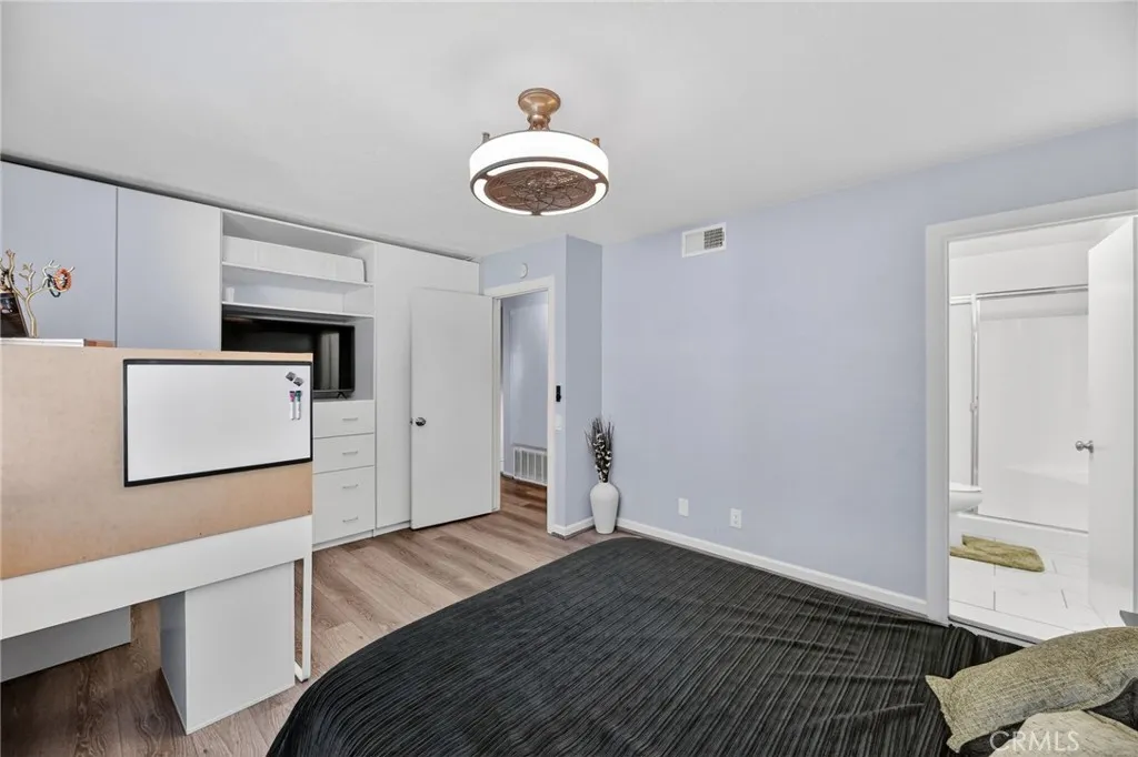 20362  home-pic-22