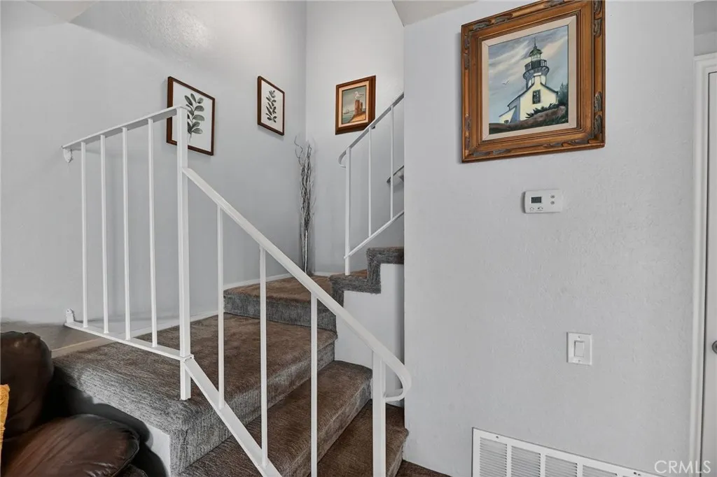 20362  home-pic-18