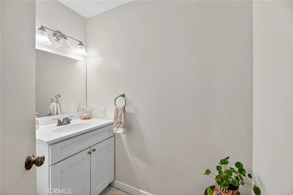 20362  home-pic-17