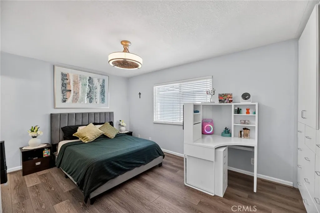 20362  home-pic-20