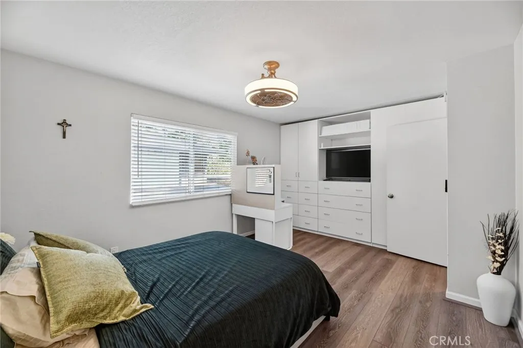 20362  home-pic-21