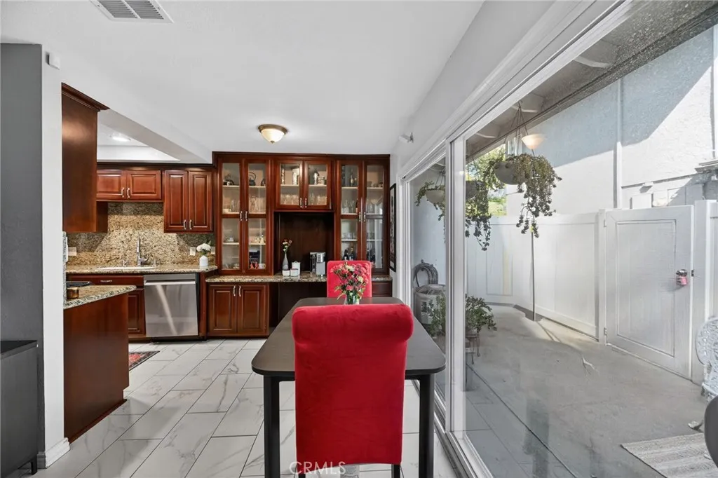 20362  home-pic-8