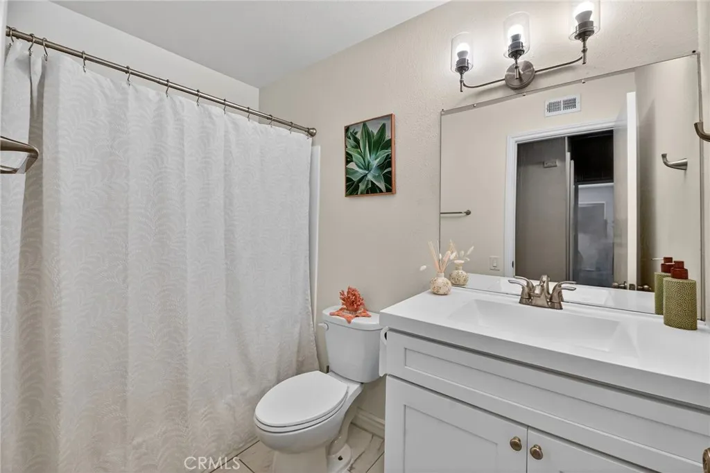 20362  home-pic-30