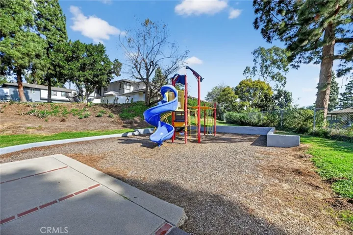 20362 #10 Flower Gate, Yorba Linda, California 92886