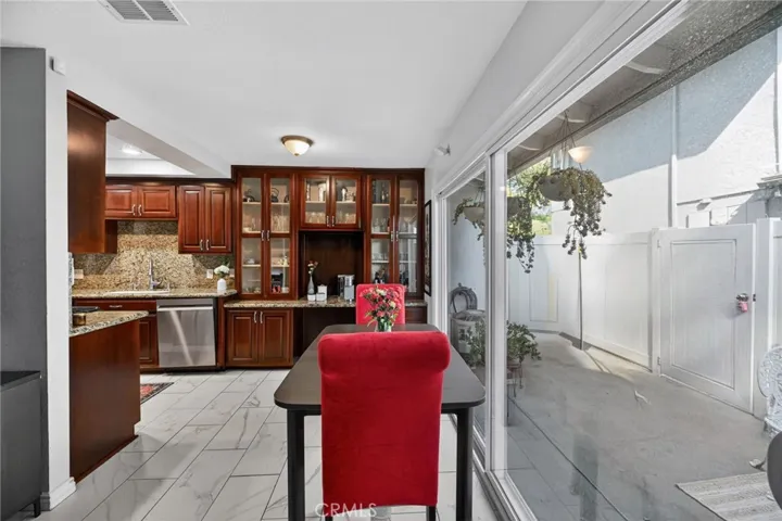 20362 #10 Flower Gate, Yorba Linda, California 92886