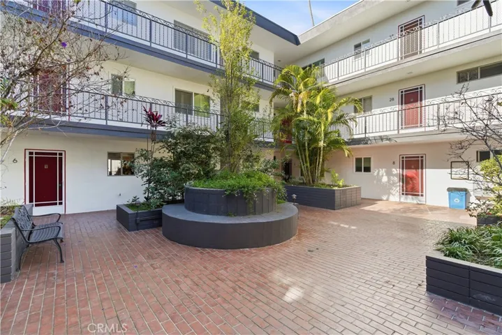 Front Door & Courtyard