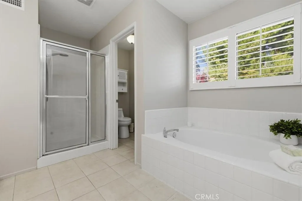 7743 Gold Buckle Court, Highland, California 92346 home-pic-35