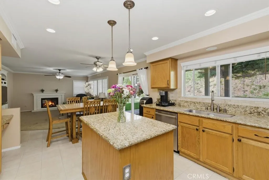 7743 Gold Buckle Court, Highland, California 92346 home-pic-24