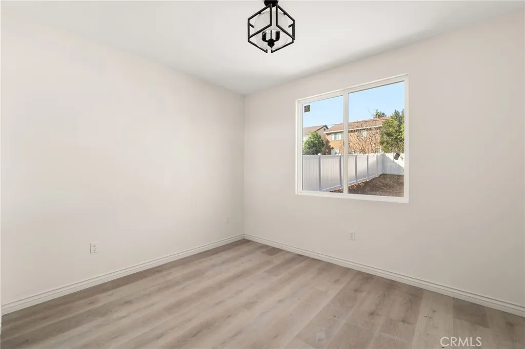 3260 Howe Street, Corona, California 92881 home-pic-21