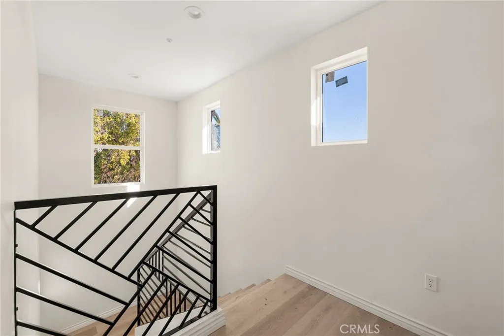 3260 Howe Street, Corona, California 92881 home-pic-11