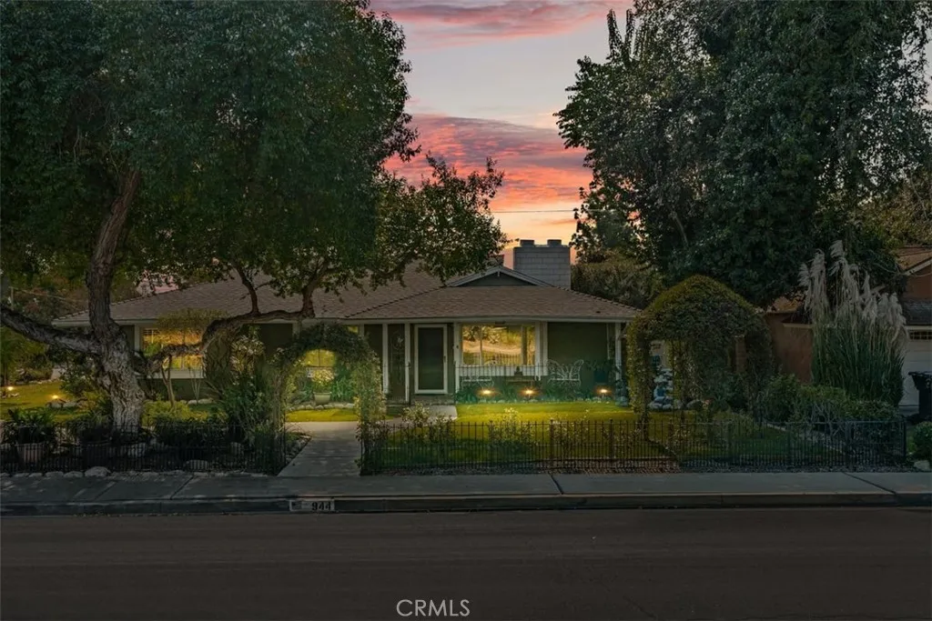 944 Butte Street, Claremont, California 91711 home-pic-40