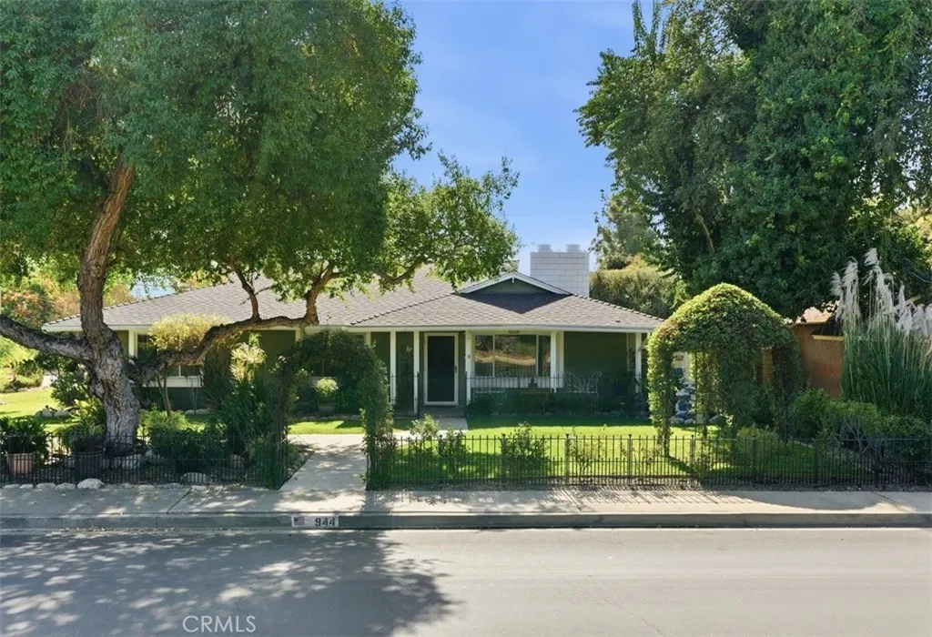 944 Butte Street, Claremont, California 91711 home-pic-1