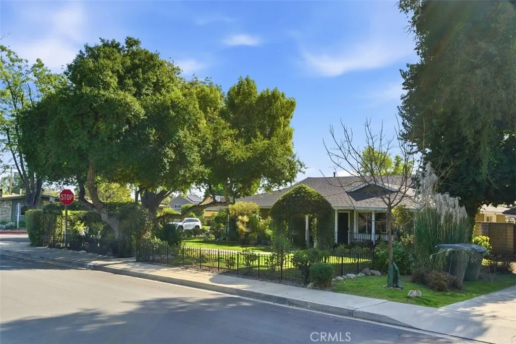 944 Butte Street, Claremont, California 91711 home-pic-35