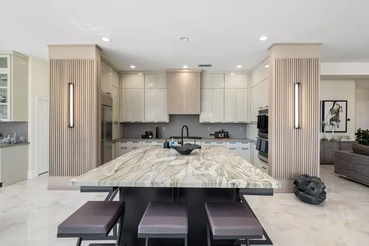 26-web-or-mls-JMSantaRosa_OPMG_1025_026