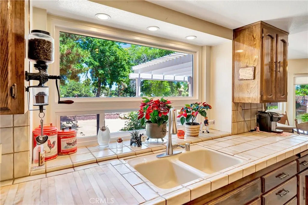433 Fairway Drive, Palmdale, California 93551 home-pic-19