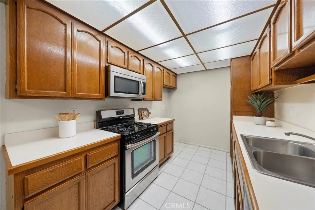 20557 S Vermont 7, Torrance, California 90502 home-pic-8