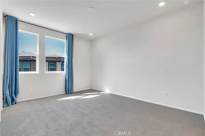 Secon floor guest Bedroom