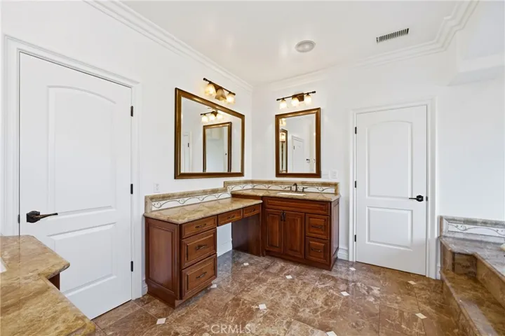 Master Suite Bathroom