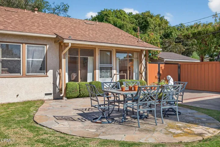 23-web-or-mls-Upmarket Media-2742 Ser067