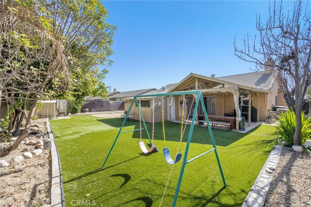 653 E 1st, San Jacinto, California 92583 home-pic-19