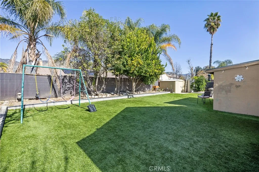 653 E 1st, San Jacinto, California 92583 home-pic-22