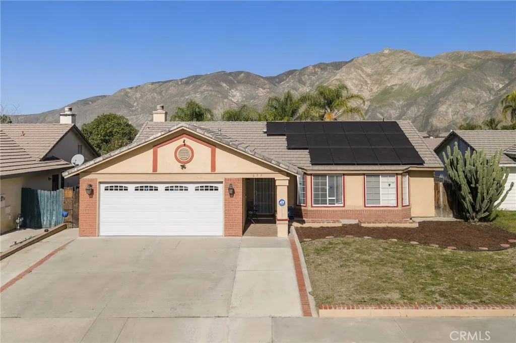 653 E 1st, San Jacinto, California 92583 home-pic-1
